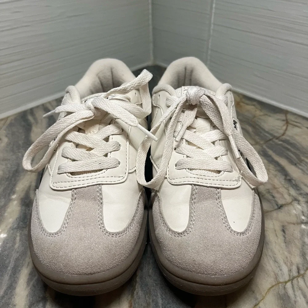 Reebok Galaxy 7 White And Black Low Top Sneakers 2K Kids FFC0092429